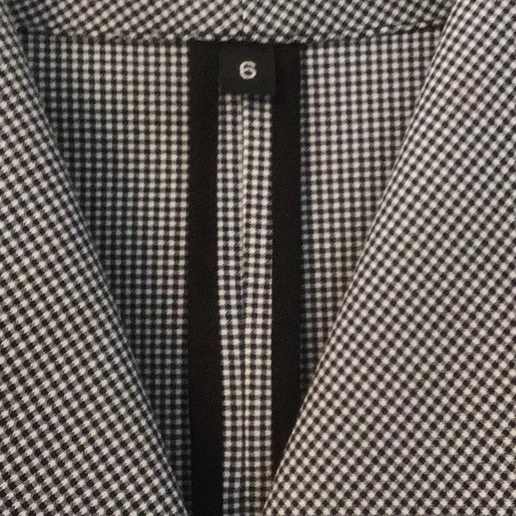 Never worn -Top  with tiny checkered fabric / epaulets - tie at waist, s… - Picture 4 of 4